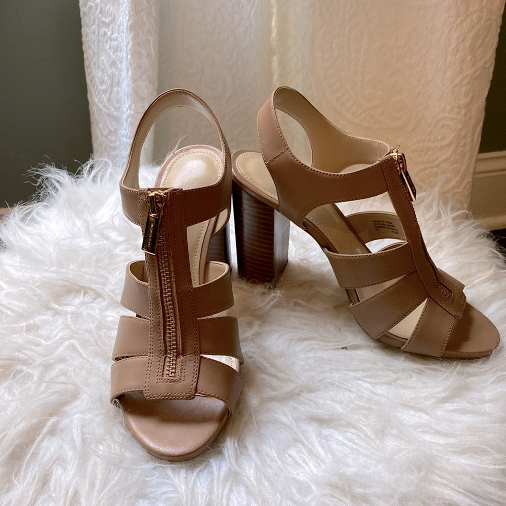 MICHAEL Michael Kors Womens Tan Leather Strappy Block Heeled Sandals